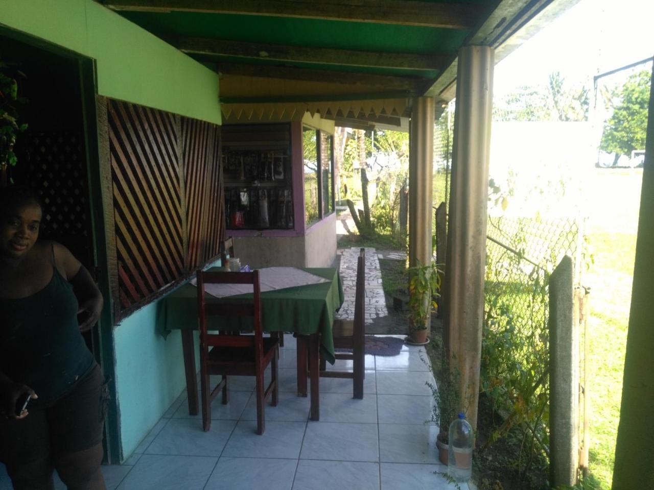 Cabinas Miss Miriam 1 ตอร์ตูเกโร ภายนอก รูปภาพ